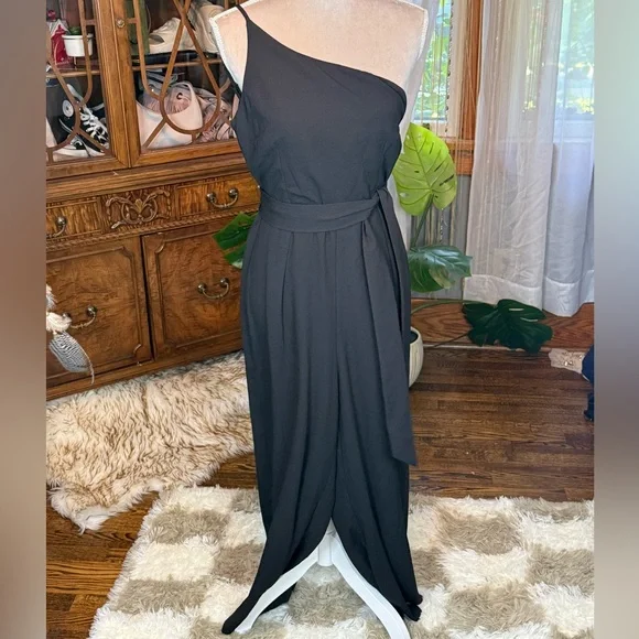 Petal & Pup One Shoulder Black Jumpsuit - Picture 3 of 6